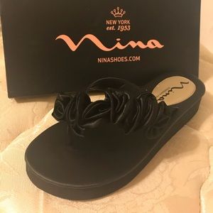 Nina wedge flip flop